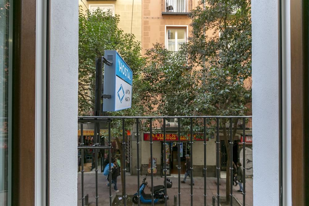 Hostal Anton Martin Madrid Exterior photo