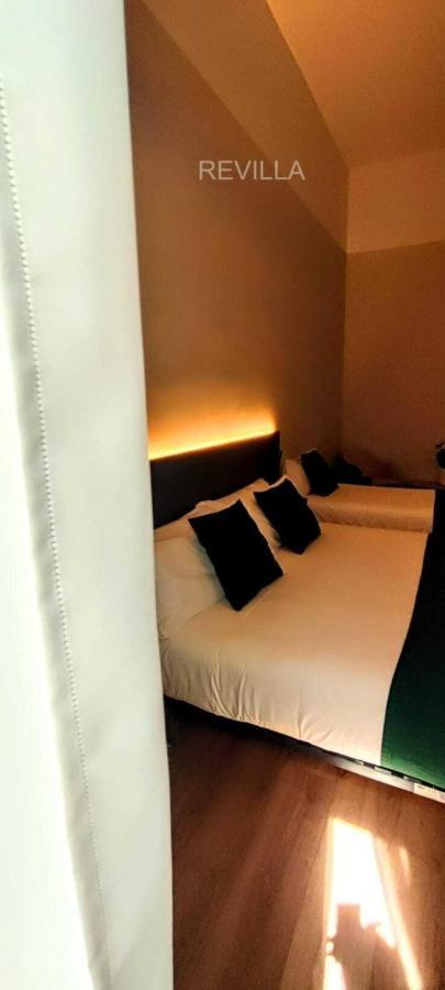 Hostal Anton Martin Madrid Exterior photo