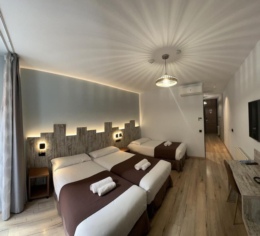 Hostal Anton Martin Madrid Exterior photo