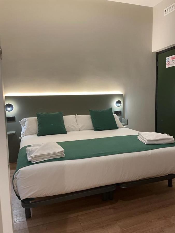 Hostal Anton Martin Madrid Exterior photo